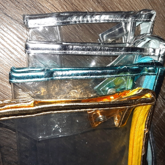 4 Travel Cosmetics+Toiletries Clear Pouch - Picture 1 of 4